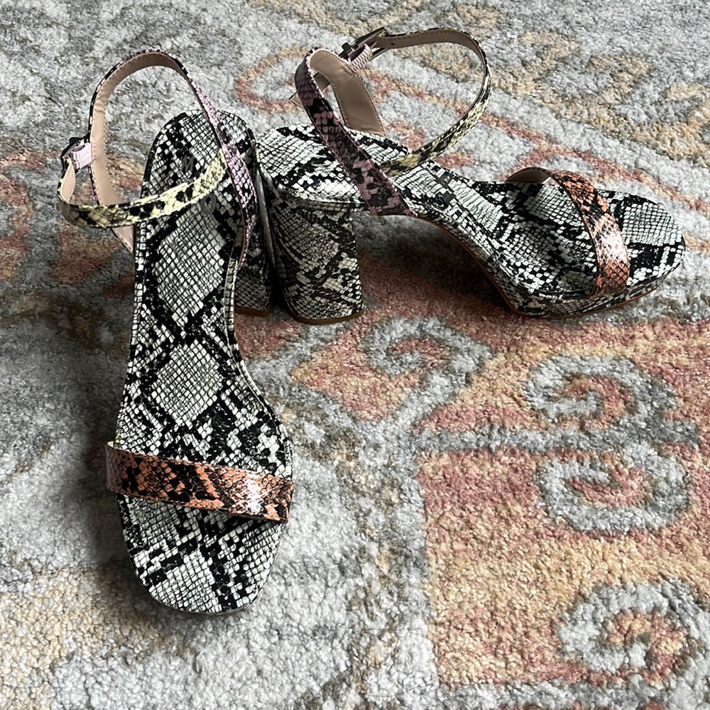 Multicolored Snakeskin Pattern Platform Sandals